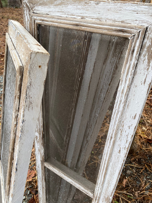 Farm House Screens
